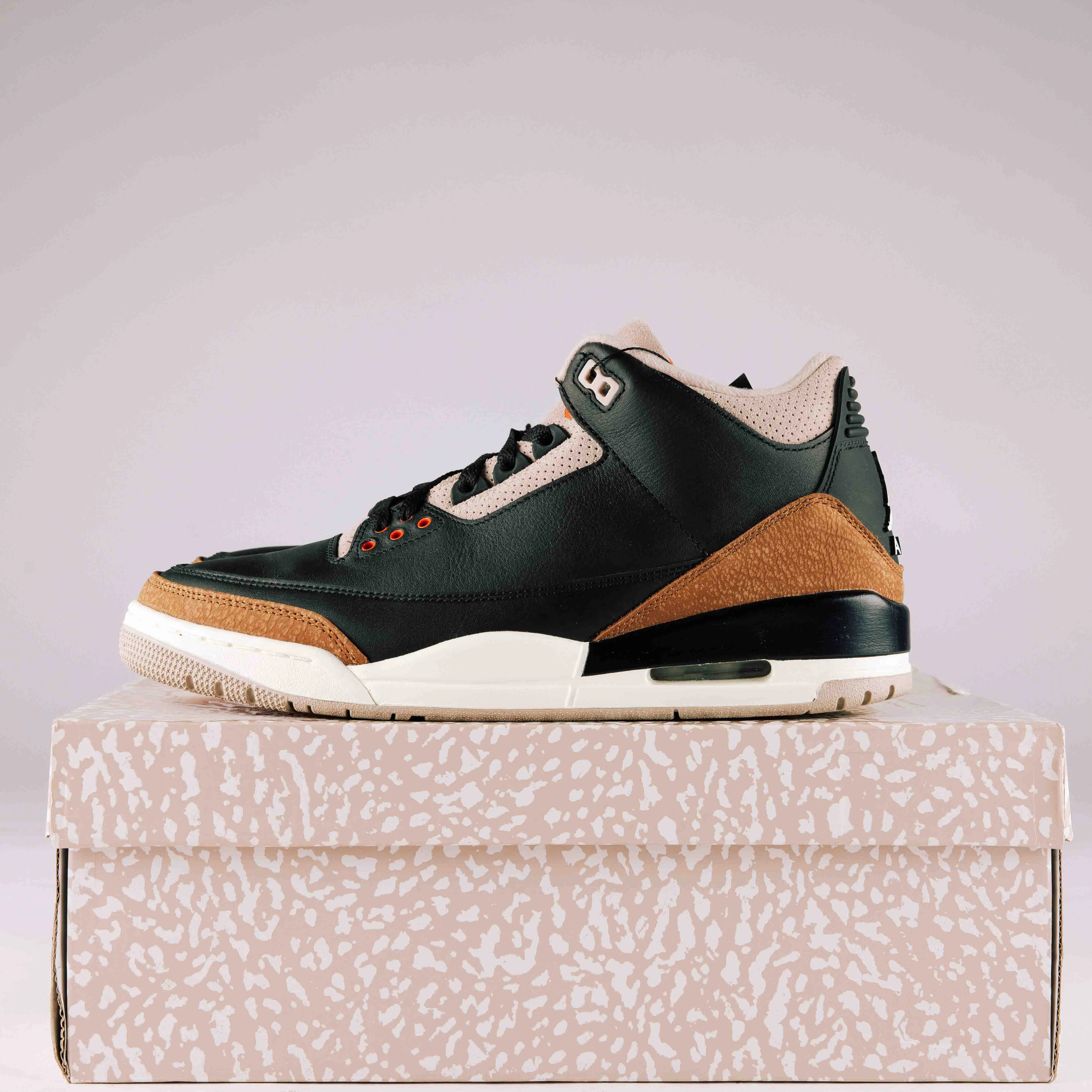Air Jordan Retro 3 Desert Elephant - Used - 0205
