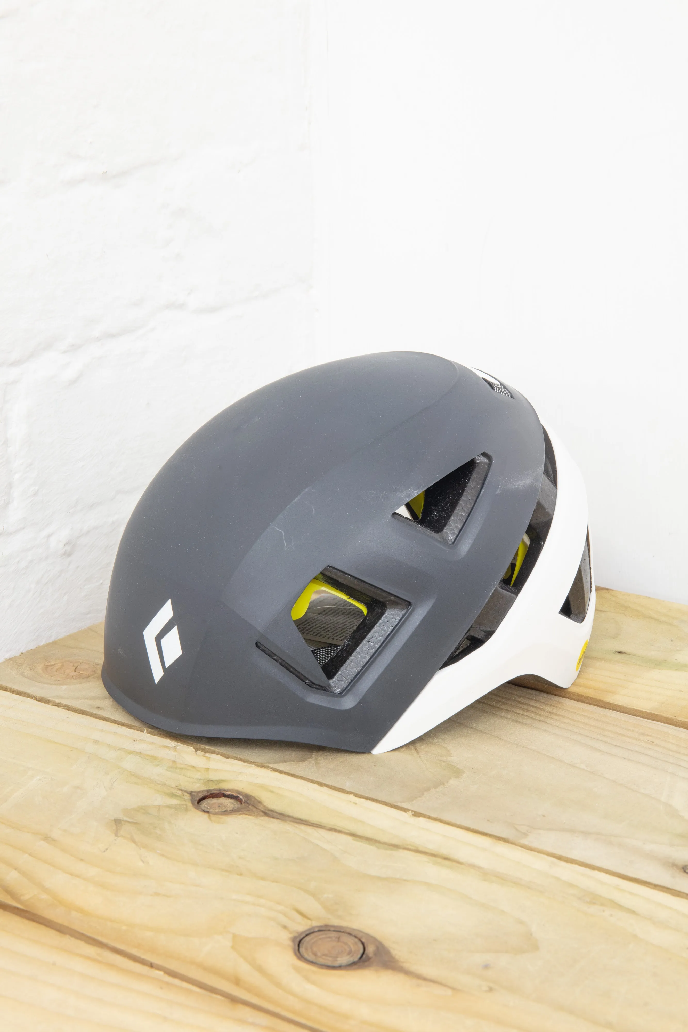 Black Diamond - MIPS Capitan Helmet (2022)