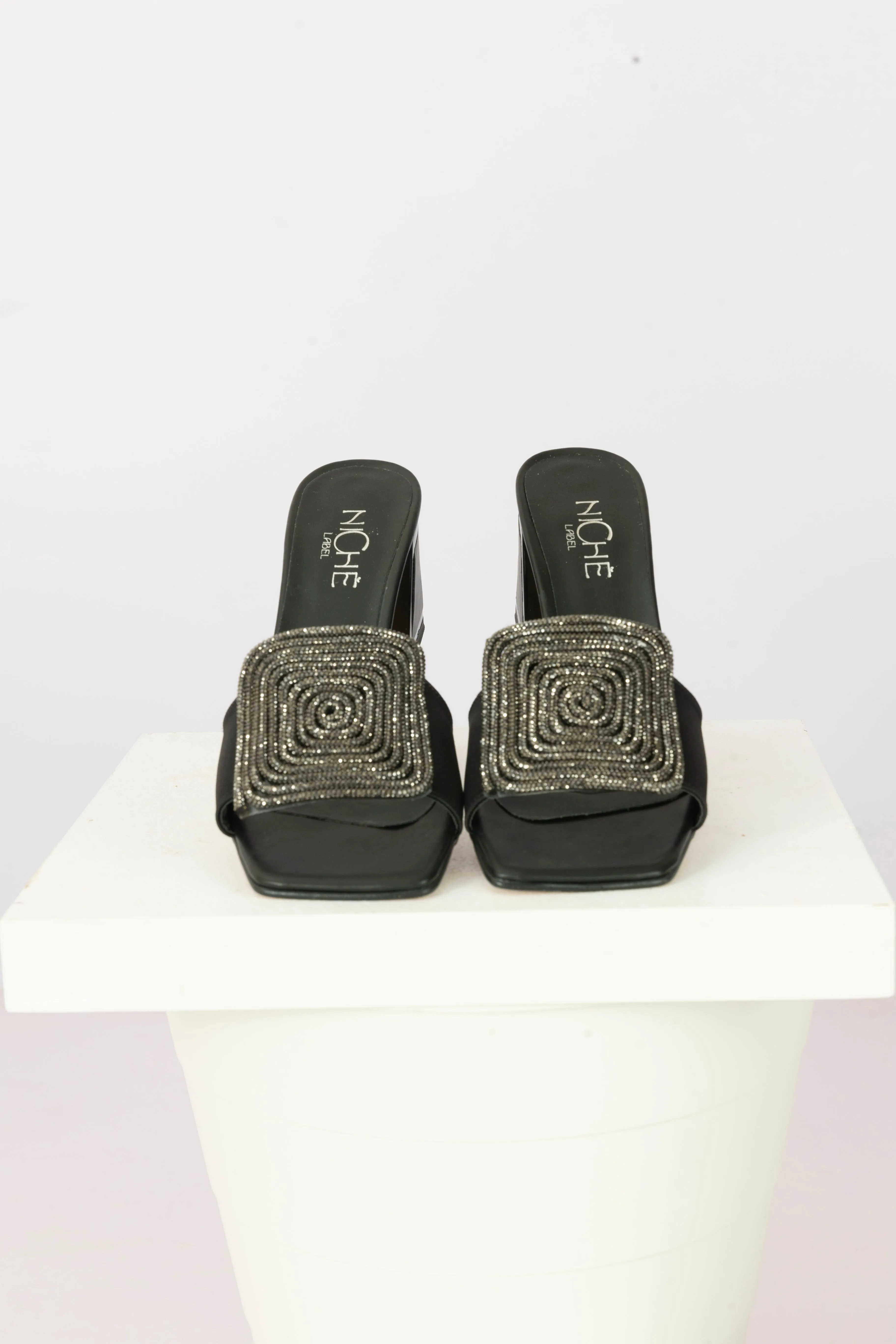 Black Onyx: Stylish Footwear