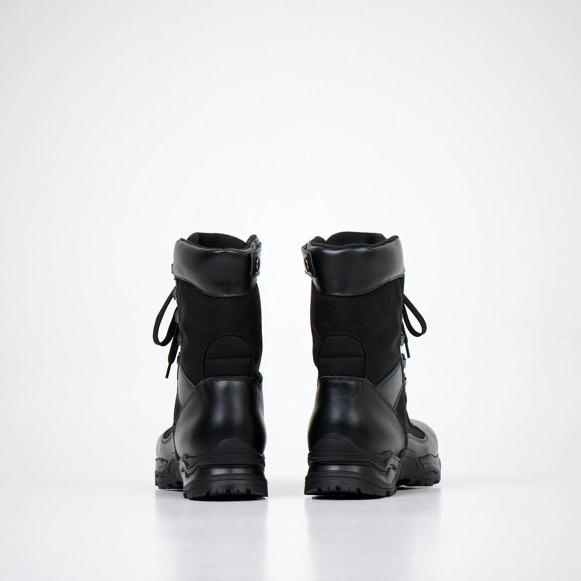 Boots - 590 Desert with Zipper - Black