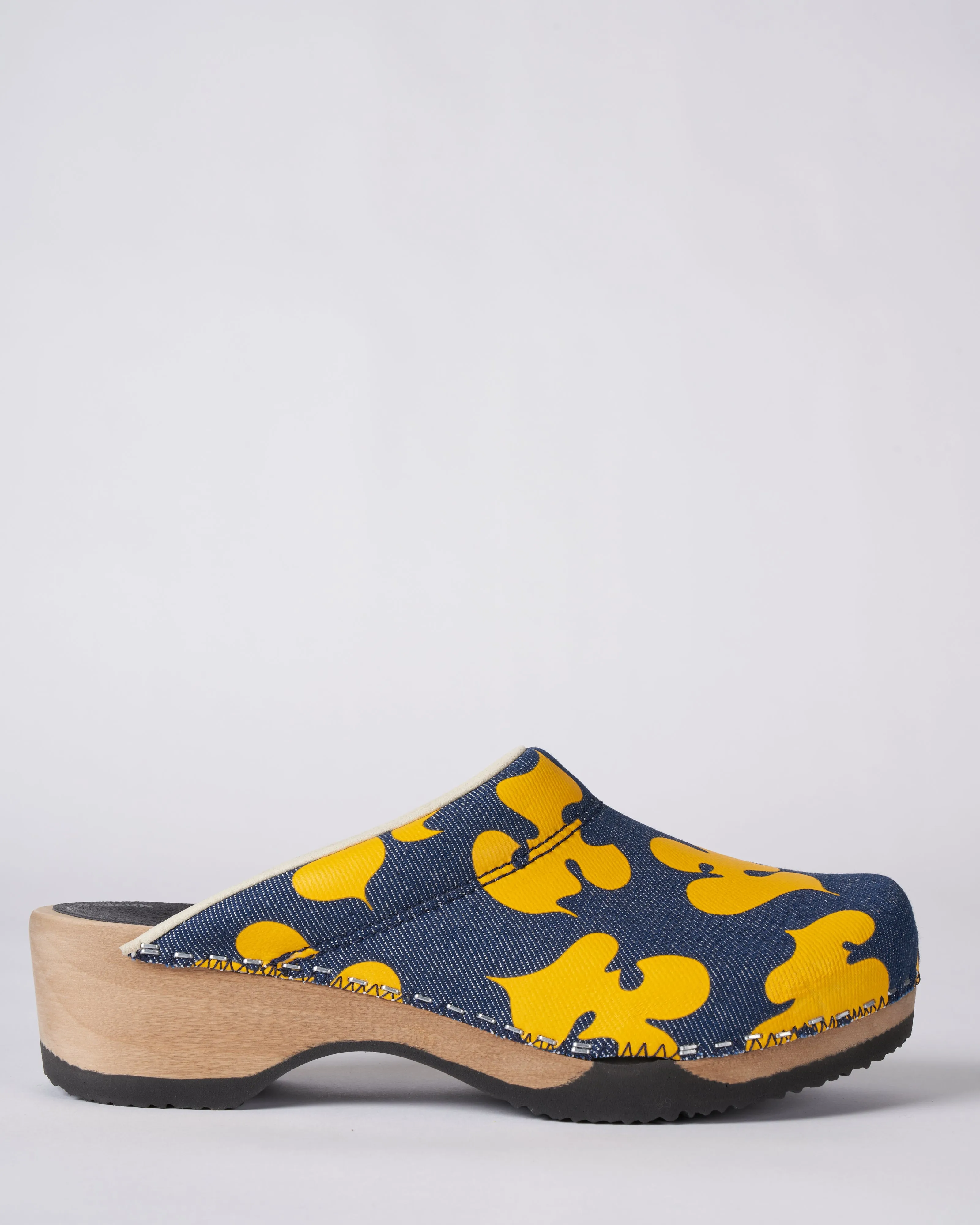 embla clog - yellow/denim