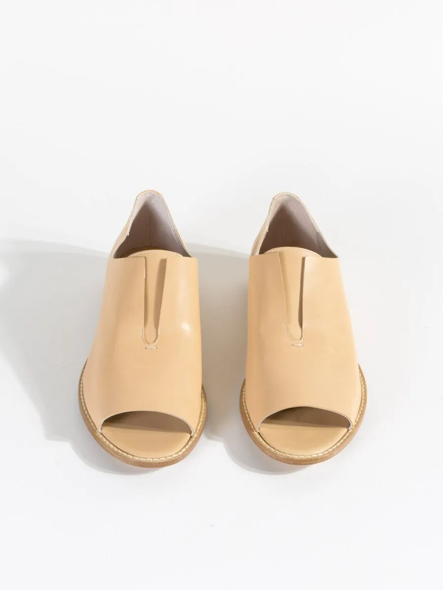 flo flat - tan