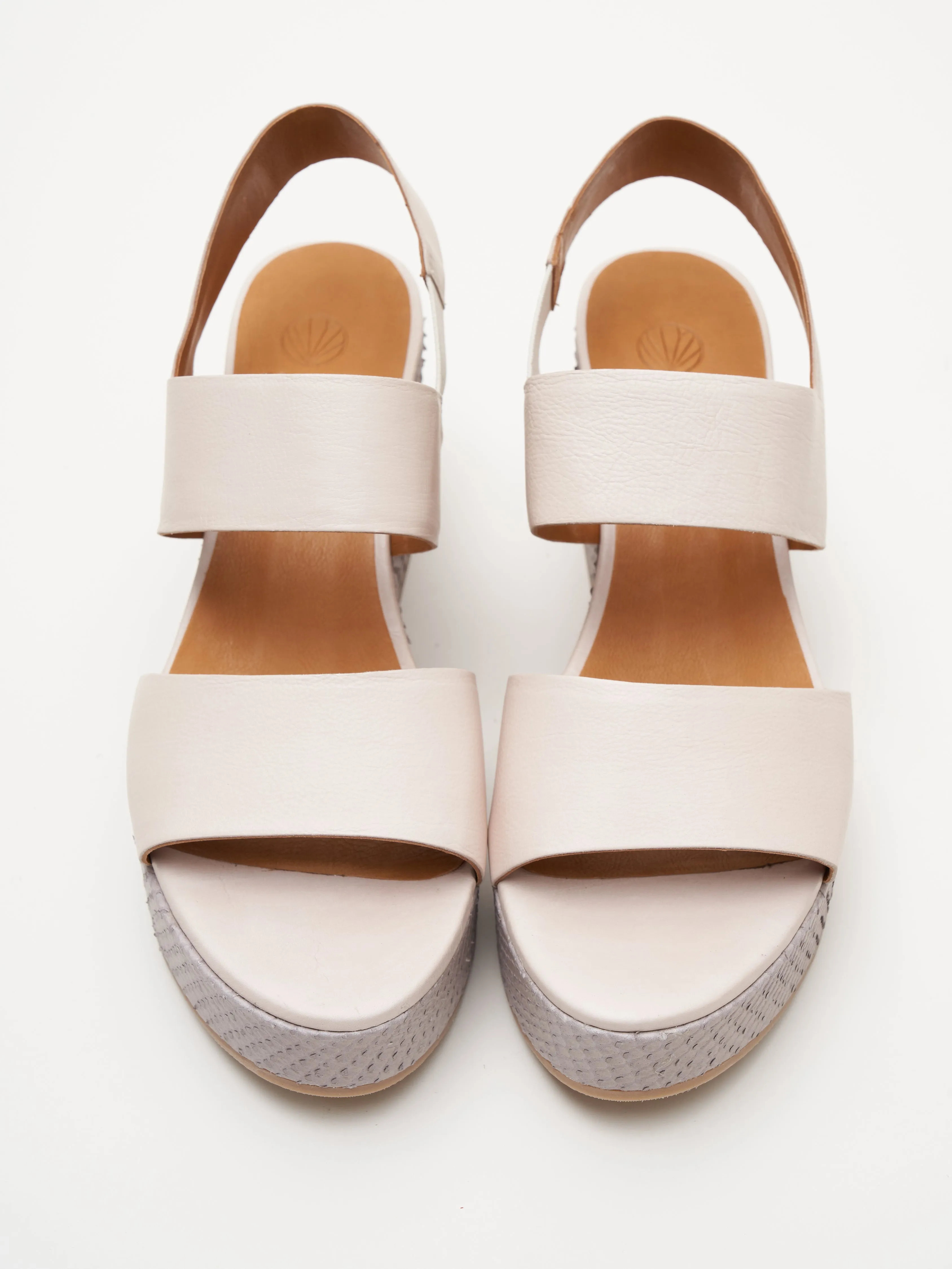 leonora wedge - cloud