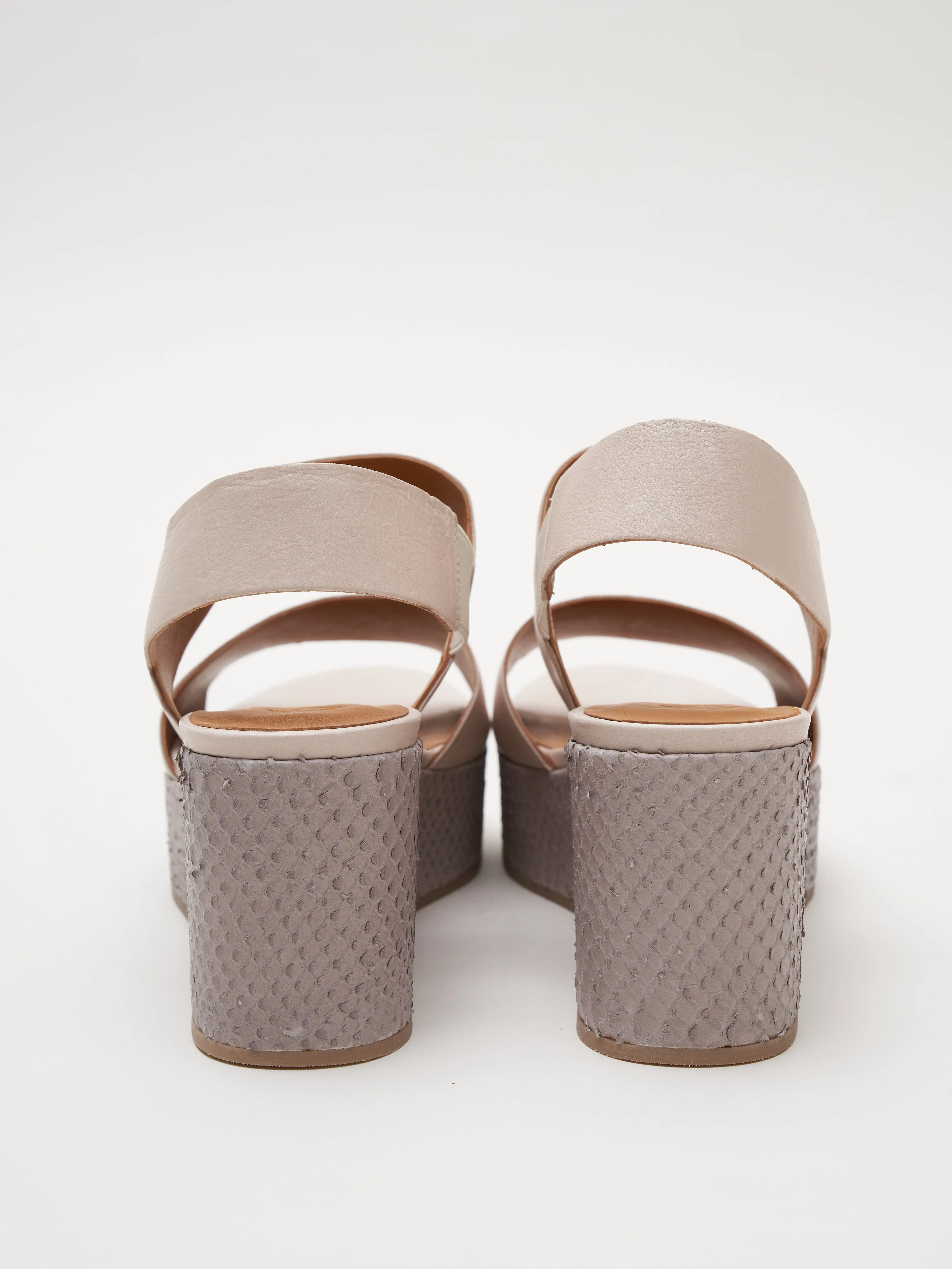 leonora wedge - cloud