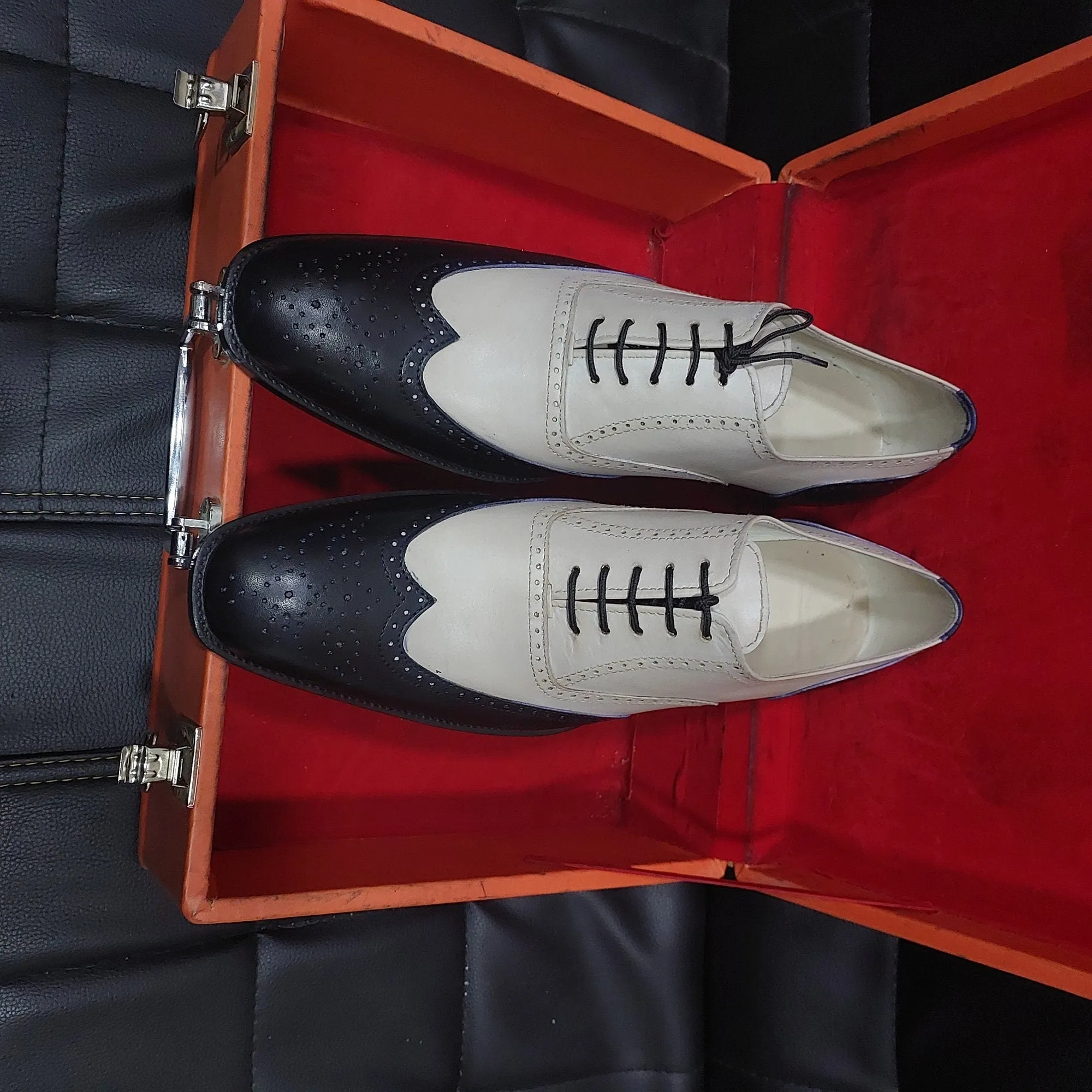 New Men's Handmade Formal Shoes Black/White  Leather Lace Up Stylish Wing Tip Dress & Formal Wear Shoes