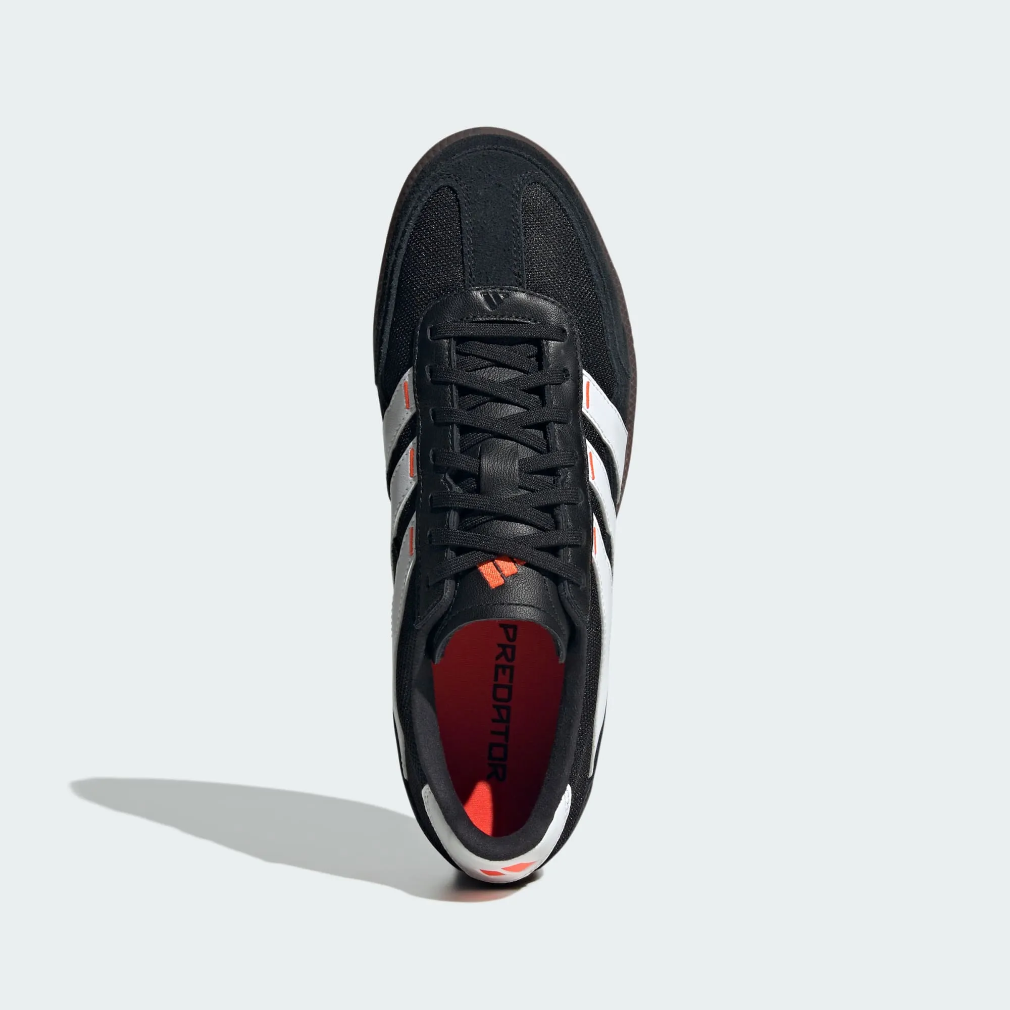 Predator 24 League Low Freestyle