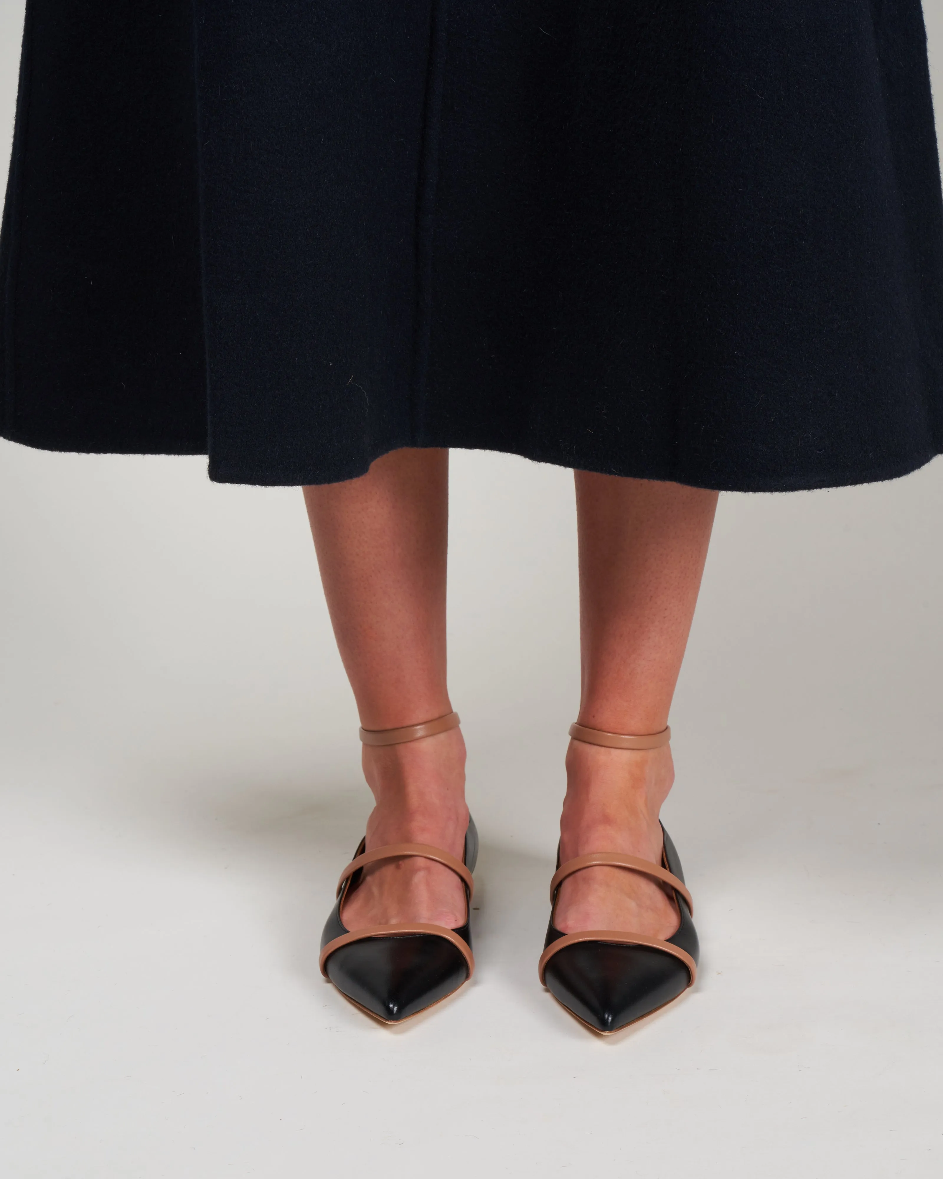 robyn flat - black