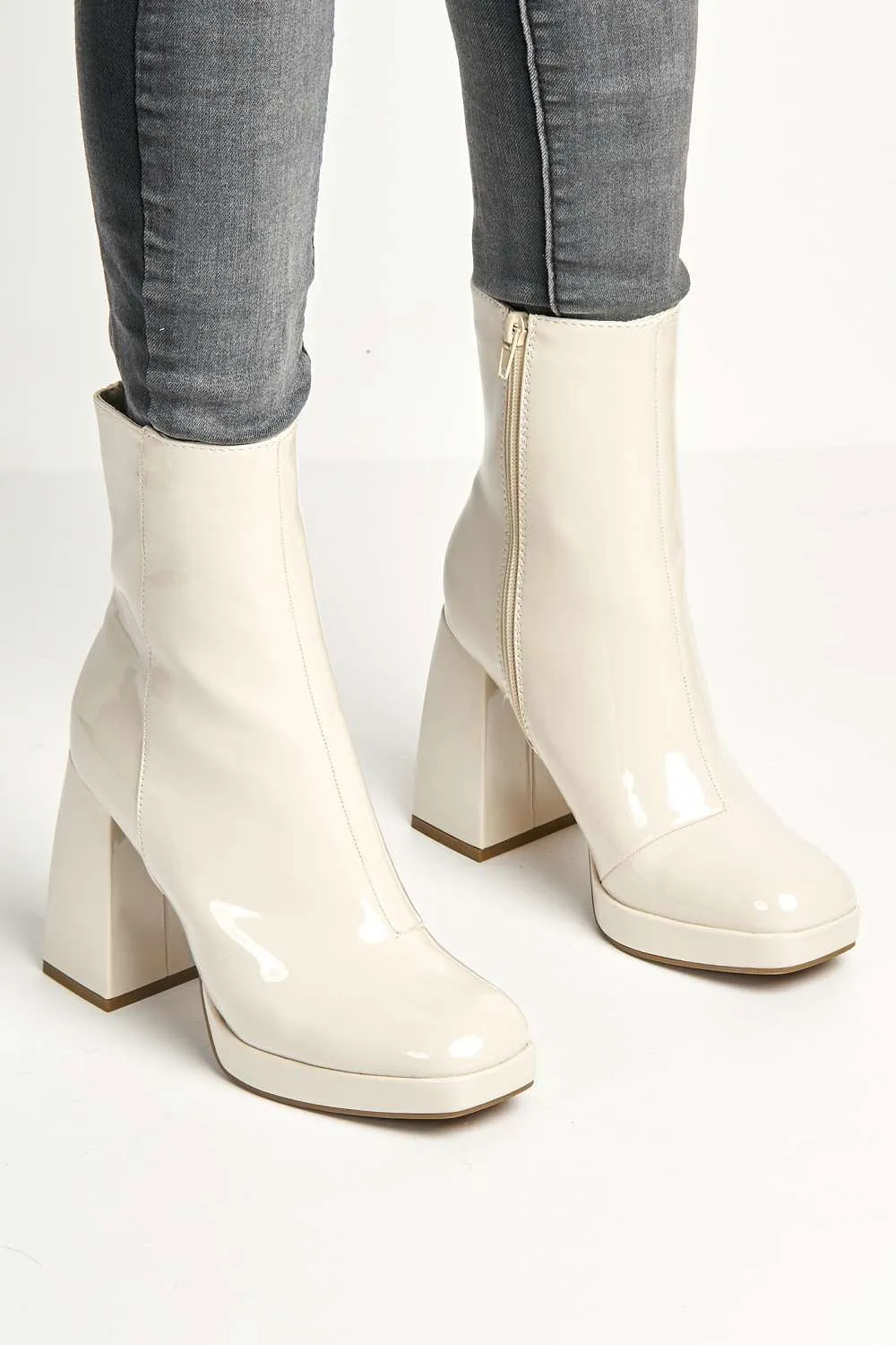 Vivika Side Zip Bock Heel Ankle Boots in Off-White